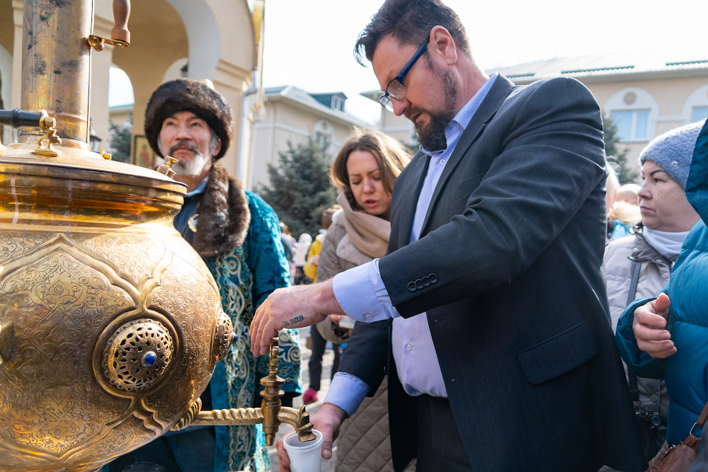 Жители Казахстана проводили зиму