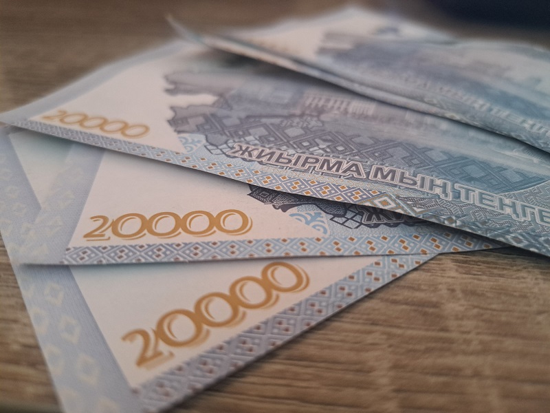 "Ұлттық банк қызметкерімін": Астаналық зейнеткер алаяқтың кесірінен 6 млн теңгесінен айырылды