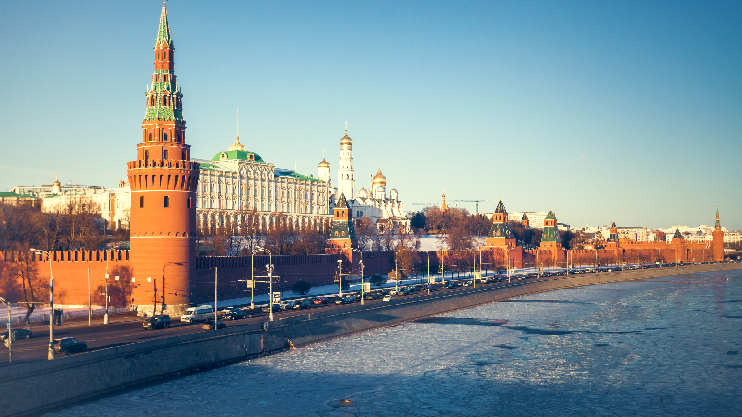 Теріскей беттегі көршіні үрей биледі