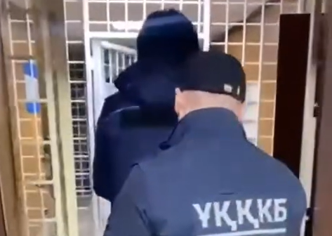 Мужчины нетрадиционной ориентации намеренно заражали клиентов ВИЧ в Атырау 