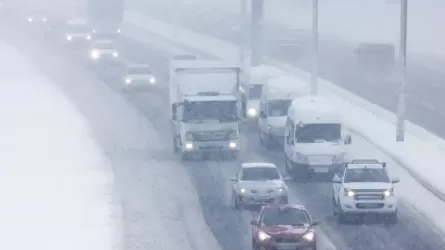 2400 автомобилей сопроводили полицейские Акмолинской области из-за метели