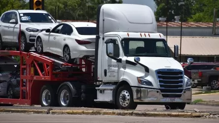 Авто из Китая хлынули в Казахстан: что происходит 