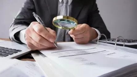 Казахстанского чиновника наказали за вмешательство в бизнес