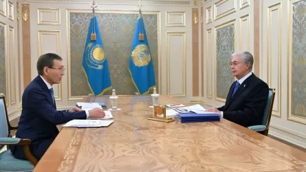 Токаева ознакомили с ходом подготовки к референдуму по новой Конституции 