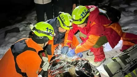 Туристку из Китая эвакуировали в районе ледника в Алматы 