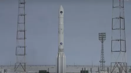 Ракета "Протон-М" стартовала с Байконура