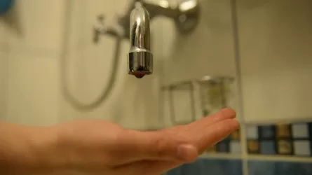 Почему жители новостроек в Астане сидели без света, воды и тепла, выяснили прокуроры 