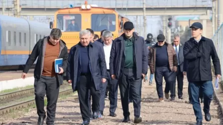 Казахстан и Узбекистан удвоят железнодорожные перевозки 