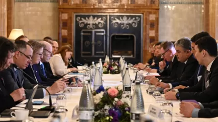 Kazakh Foreign Minister Meets with the British Business Community