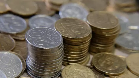 Макроопрос Нацбанка: нефть подешевеет, но ВВП Казахстана ускорится 