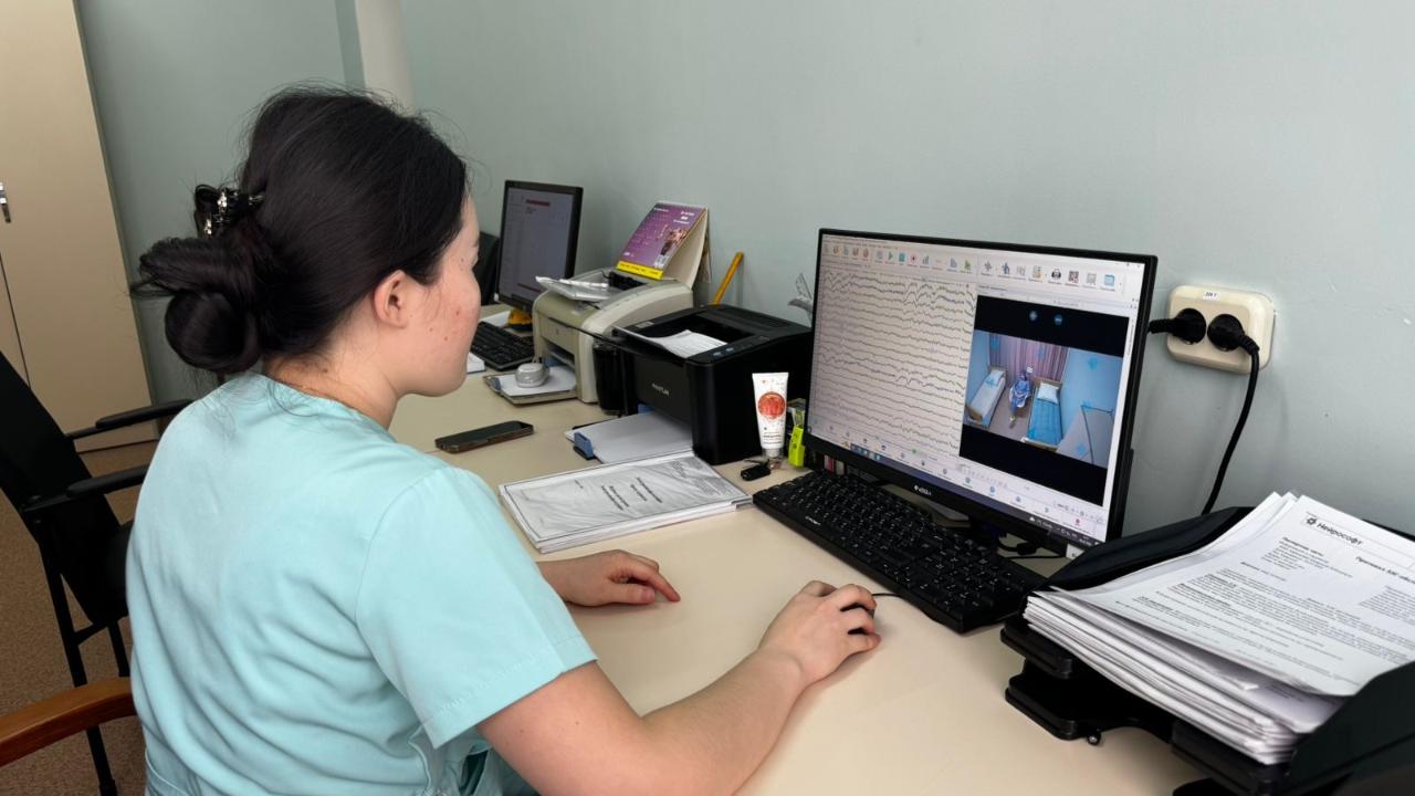 Елордадағы емханада ми қызметін зерттейтін аппарат іске қосылды