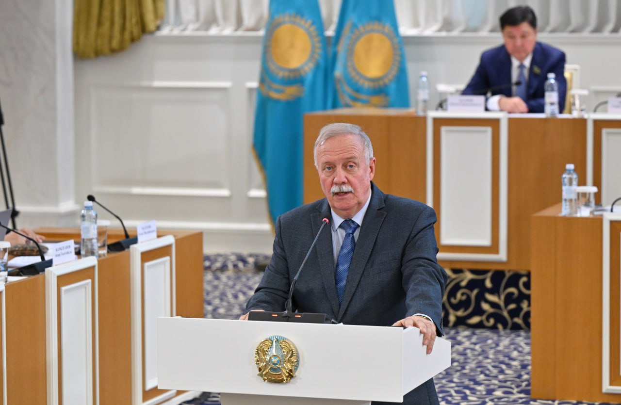 Жаңа Конституция жобасында адам мен азаматтық құқықтың ара-жігін ажырату ұсынылды 