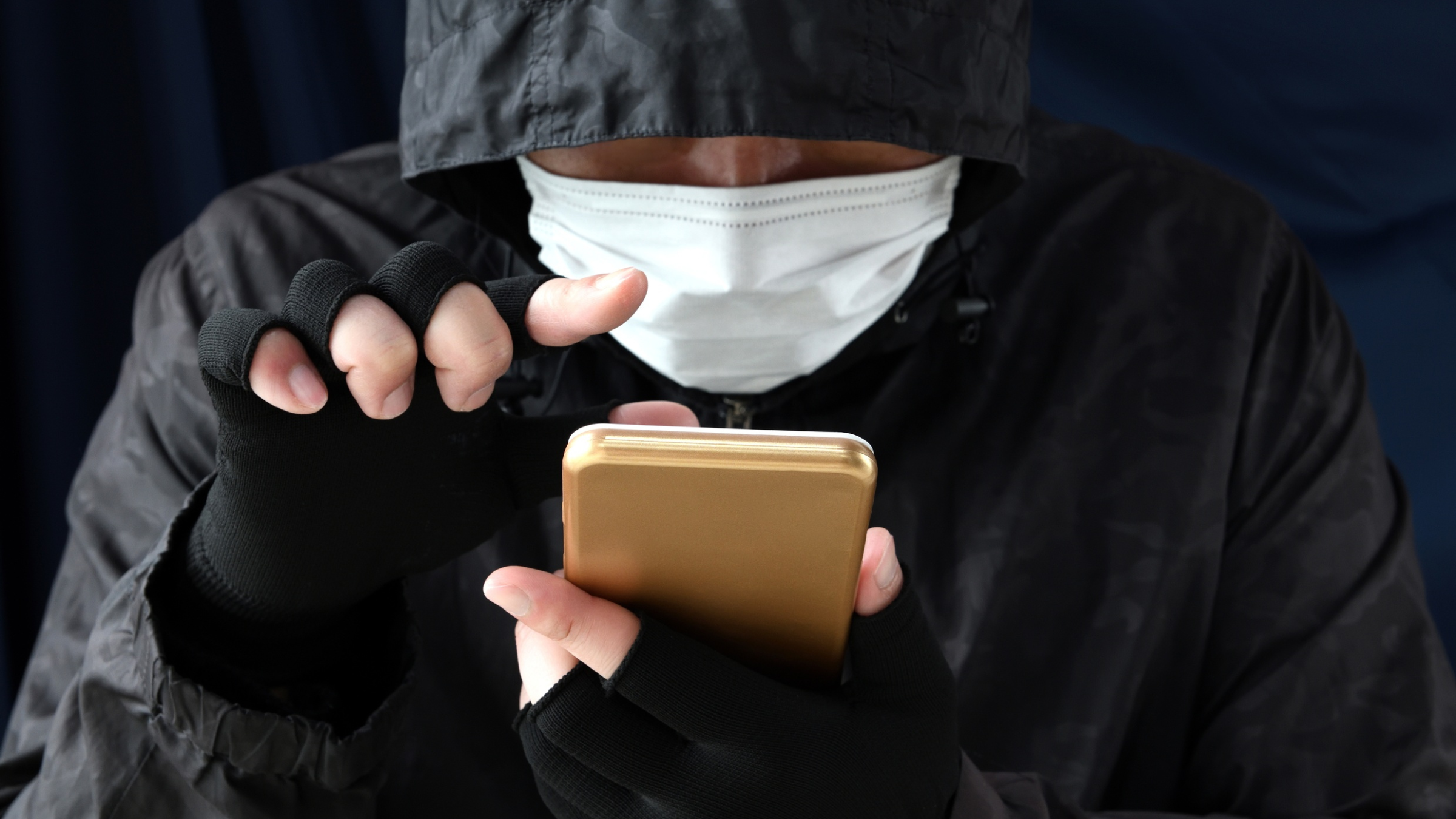 Сәтбаевта алаяқтар интернет арқылы зейнеткердің 1,8 млн теңгесін жымқырды