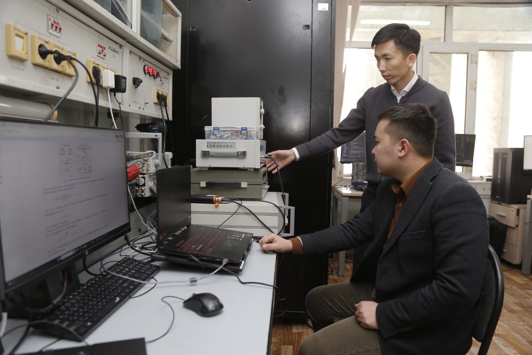 Қазақстандық ғалымдар механикалық тербелістерді энергияға айналдыратын құрылғы әзірледі