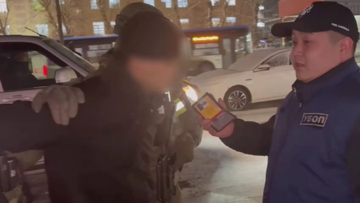 Шығыс Қазақстанда колледж студенті бірнеше бопсалау дерегі бойынша ұсталды