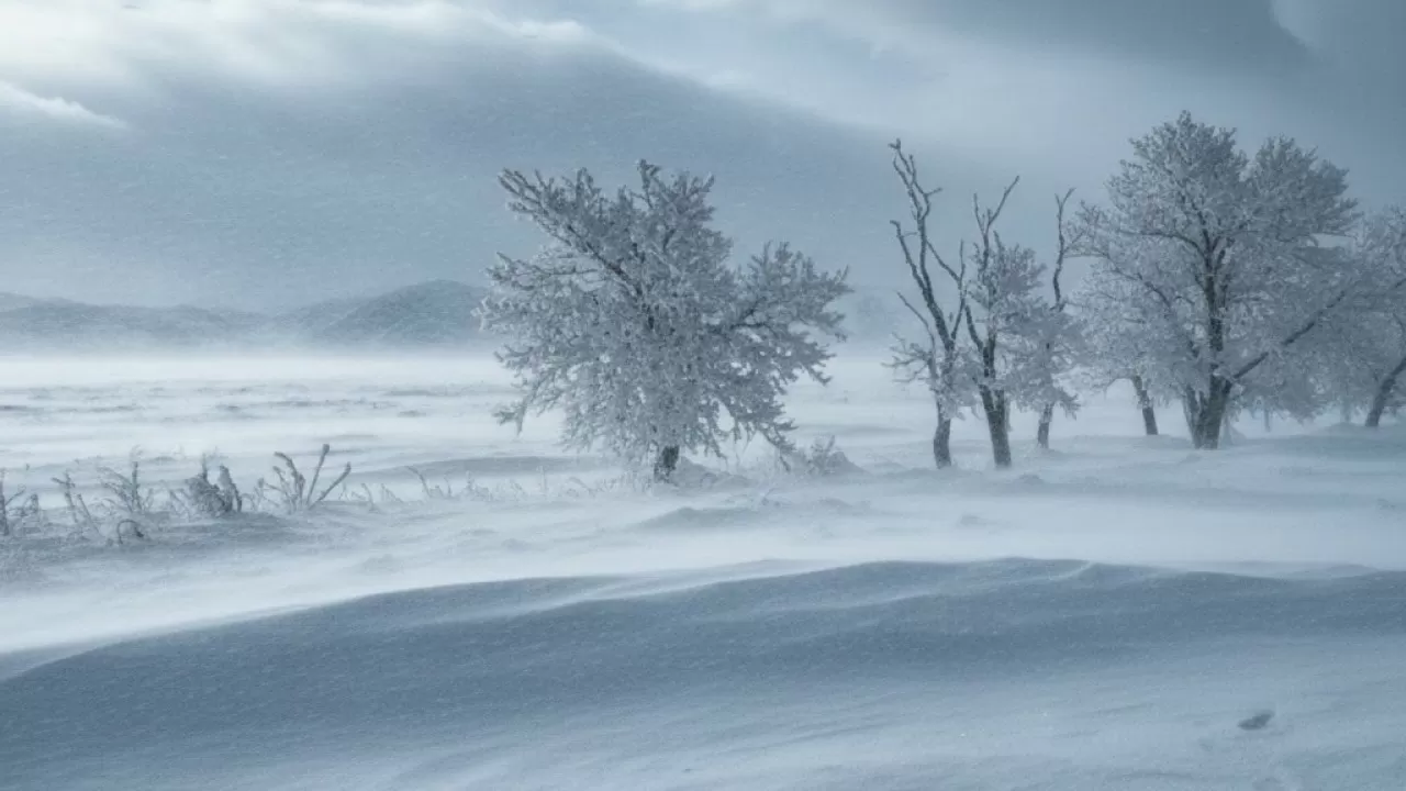 Ураганный март: на Казахстан обрушились метели, ледяные дожди и шквалистый ветер
