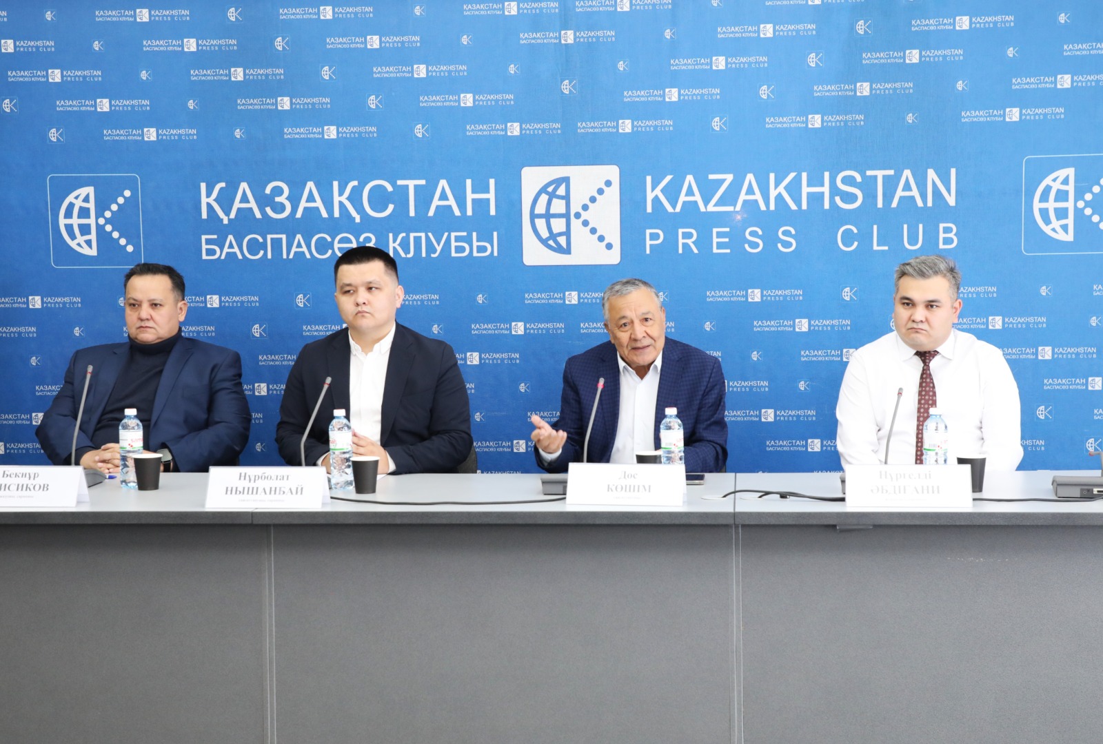 "Халық үні" бақылаушылары: "Референдумда айтарлықтай заң бұзушылық болған жоқ"