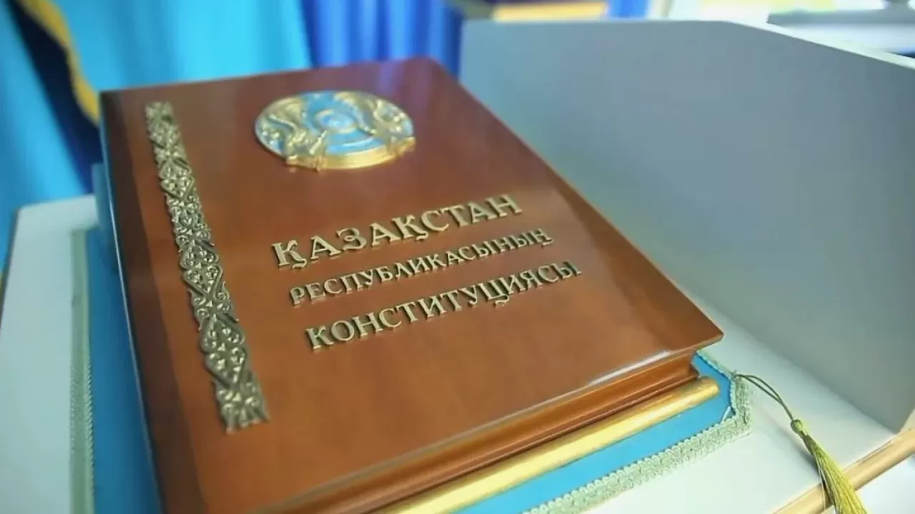 Конституционные поправки представляются как коренная перестройка политической системы Казахстана 