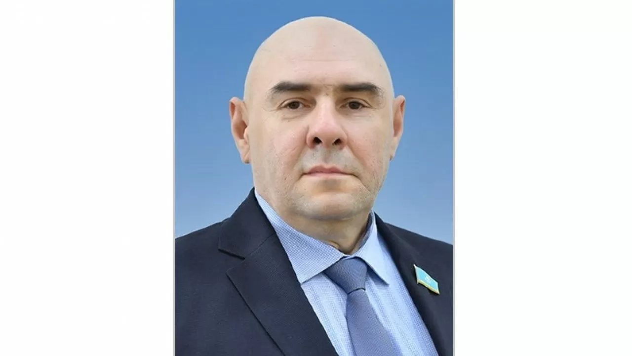 Не статус, а работа: какой сигнал Токаев адресовал депутатам маслихатов