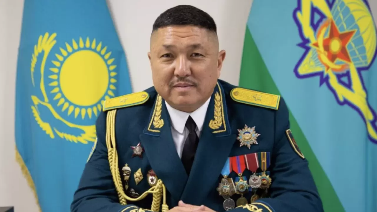 Досье: Джумакеев Алмаз Дженишевич