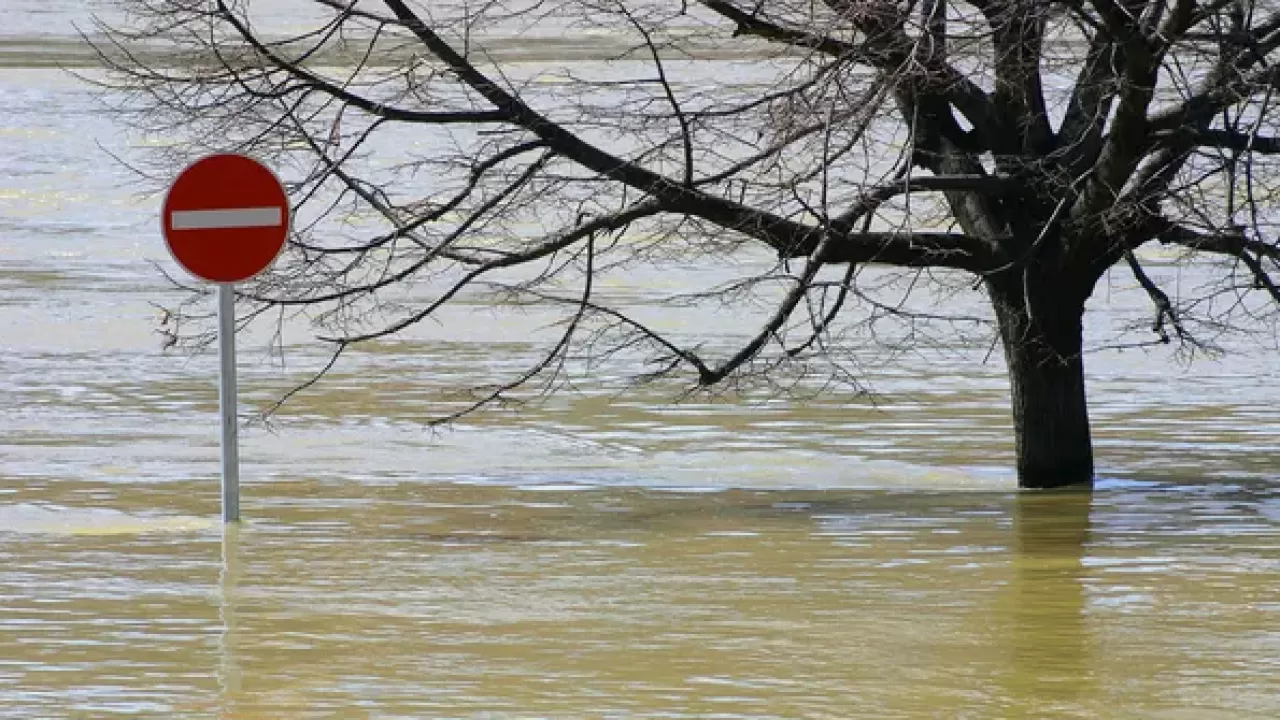 Трассы 60-х не выдержат: в "КазАвтоЖоле" назвали зоны риска затопления