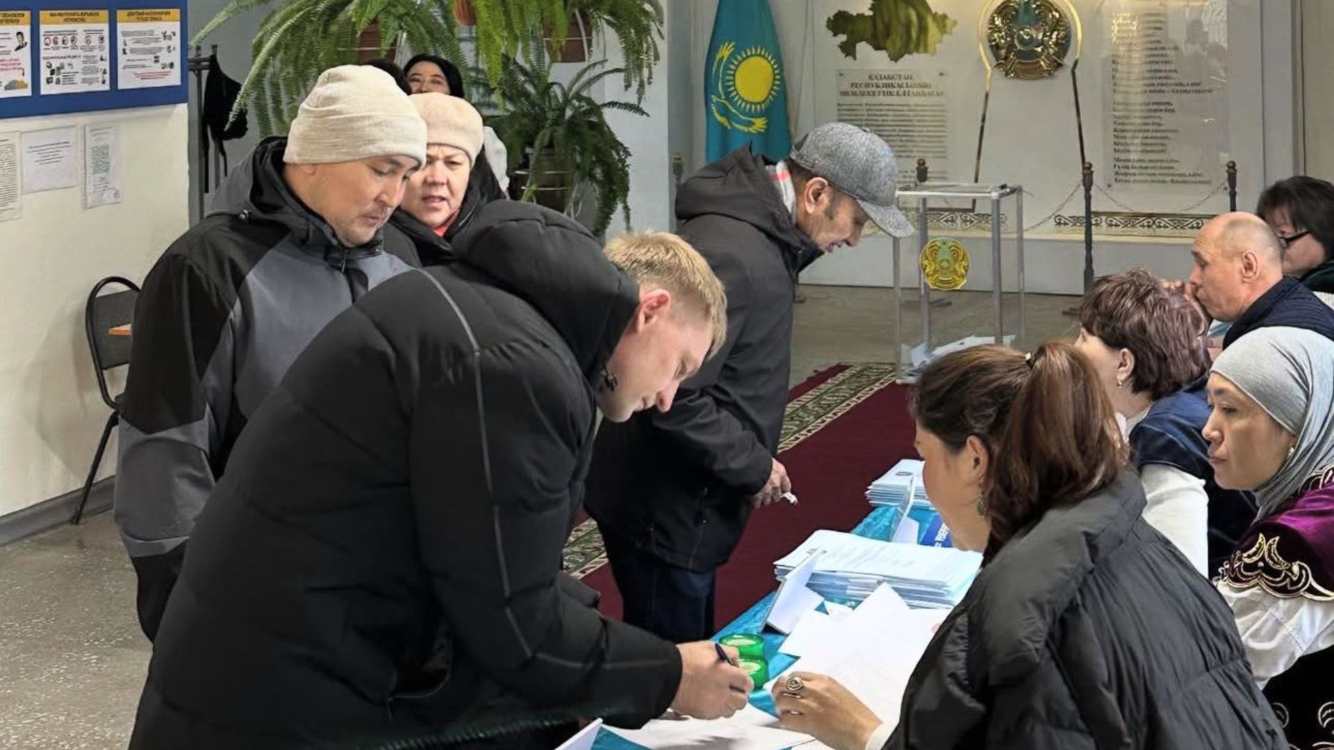 Қазақстанның барлық аумағында референдум айтарлықтай заң бұзушылықтарсыз өтті &ndash; бақылаушылар