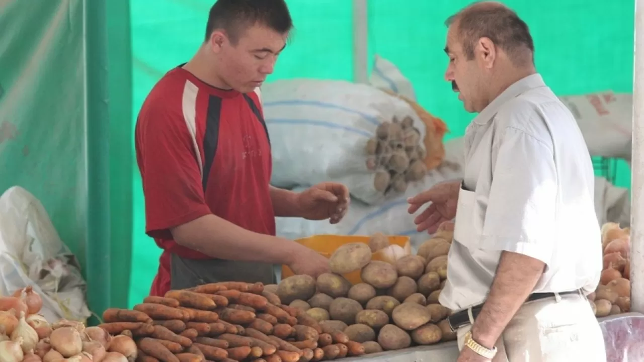 Иран запретил экспорт продовольствия: союзник Казахстана обеспокоен 