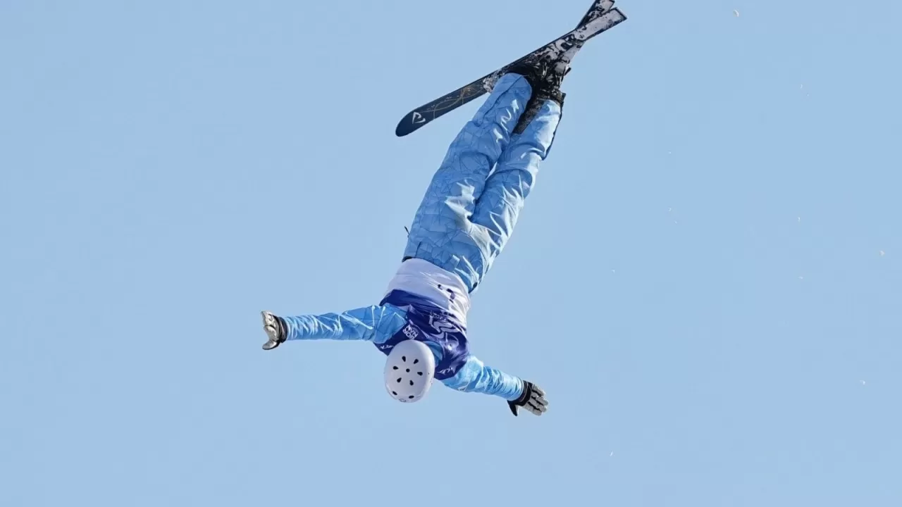 Казахстанские фристайлисты вошли в топ-4 на юниорском чемпионате мира