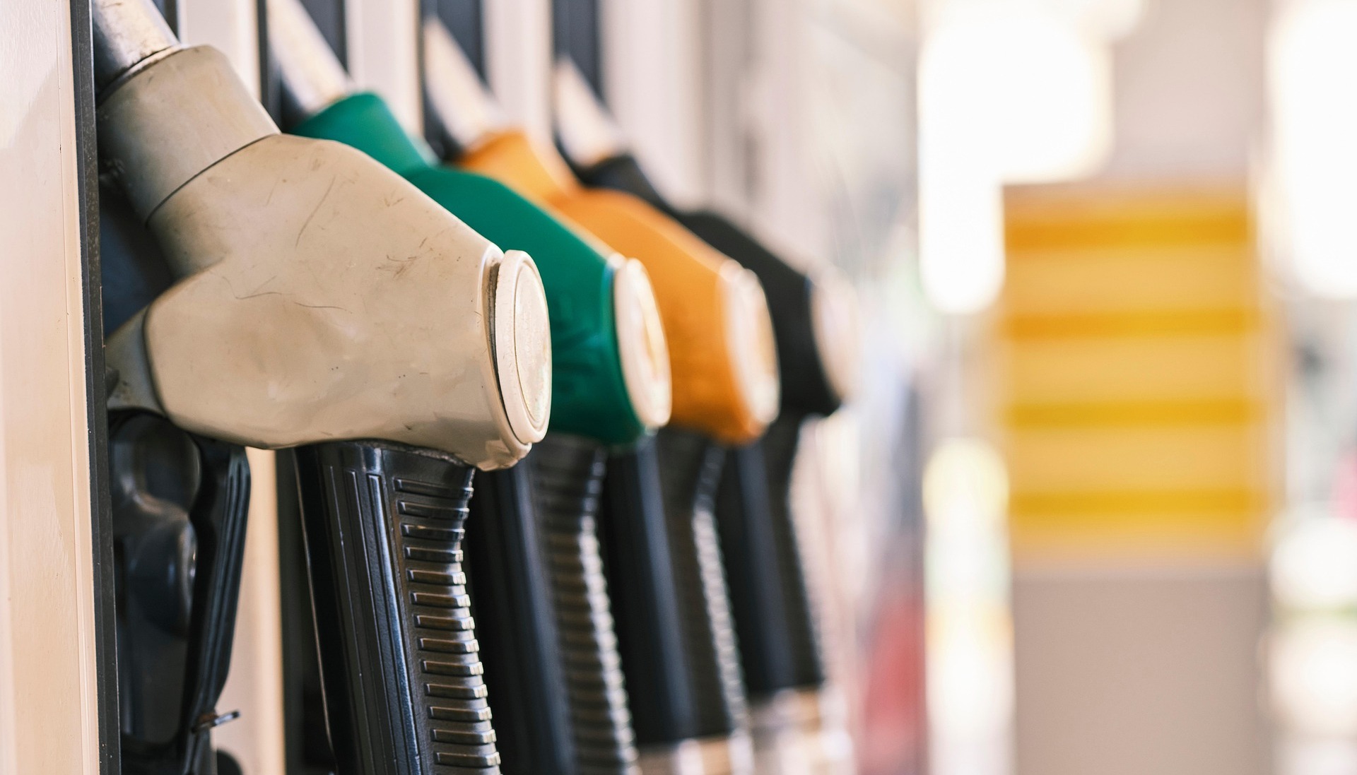 Казахстан лидирует по росту цен на бензин в ЕАЭС