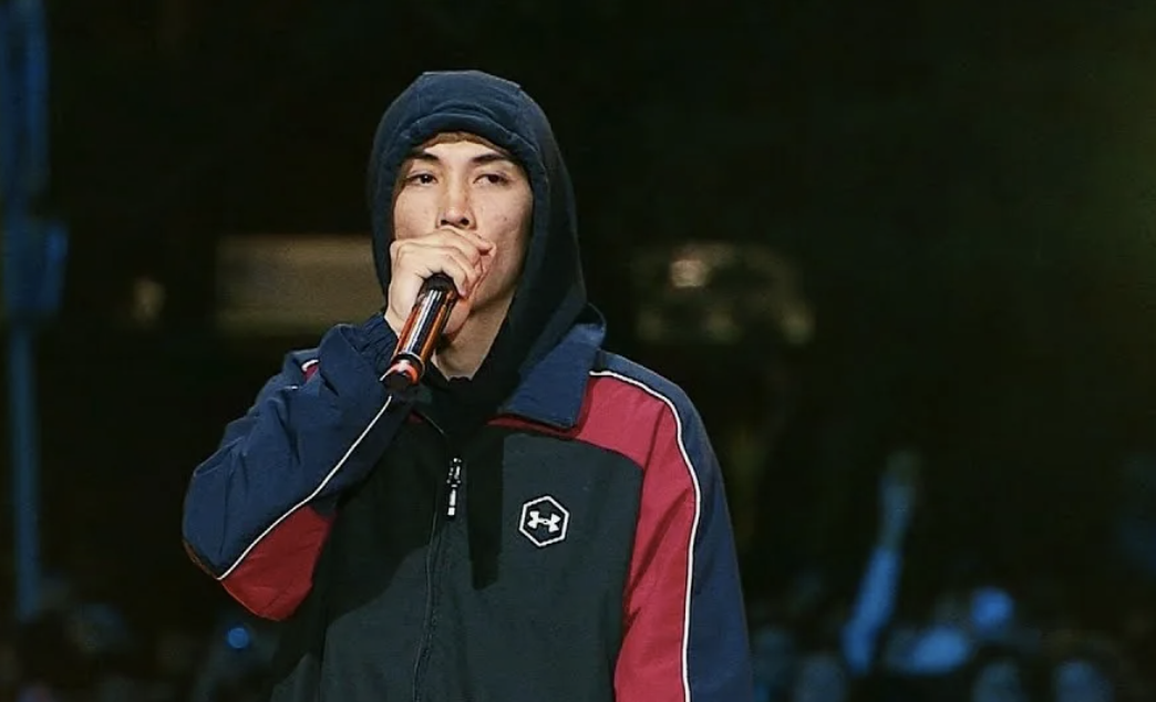 Істі болған әнші Qarakesek сот үкімін орындай бастады 