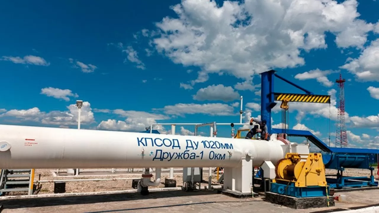 Экспорт казахстанской нефти в Германию упал на треть 