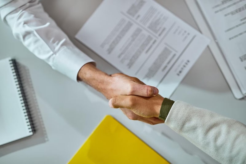 Қазақстанда жалғызбасты ата-аналарды жұмыстан шығаруға тыйым салынбақ