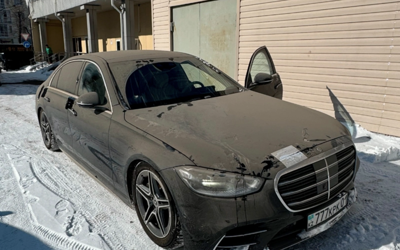 Перизат Қайраттың көлігі сатылымға қойылды 