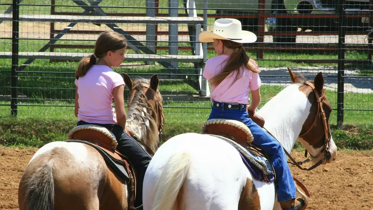 Какие необычные имена дают детям в Казахстане 