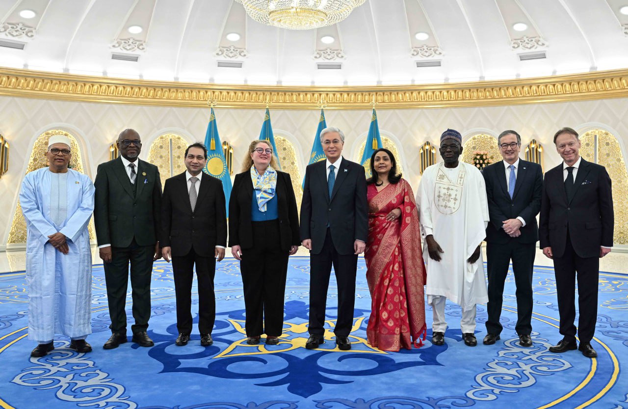 Президент: Сыртқы сын-қатерлерге қарамастан Қазақстан аймақтағы тұрақты әрі экономикасы қарқынды ел саналады