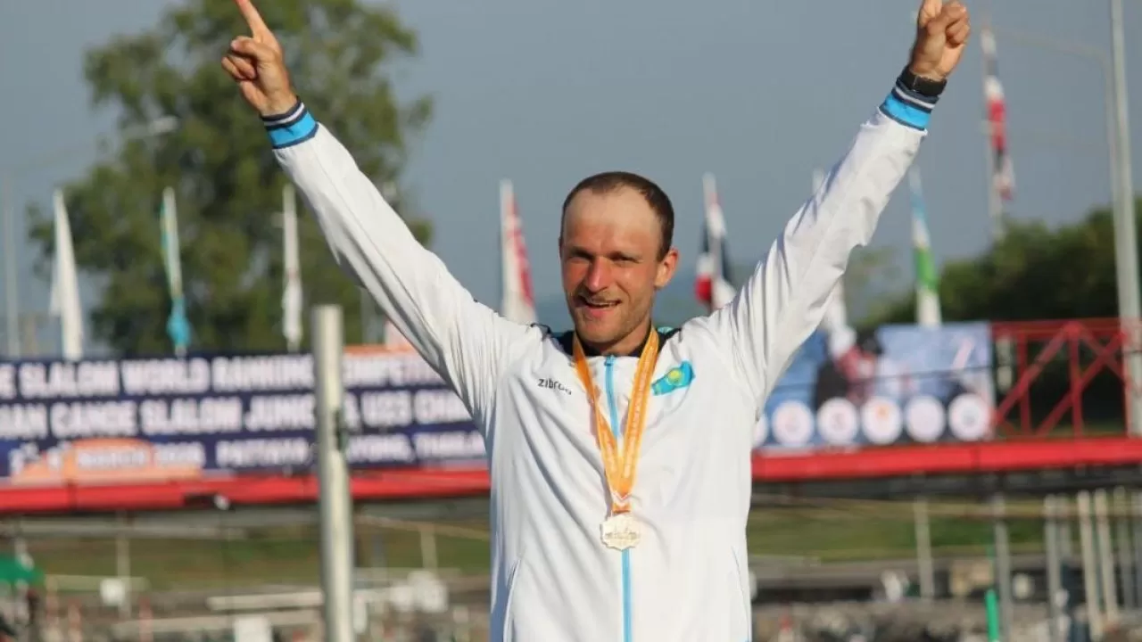 Первое "золото" в копилке Казахстана на турнире по гребному слалому 