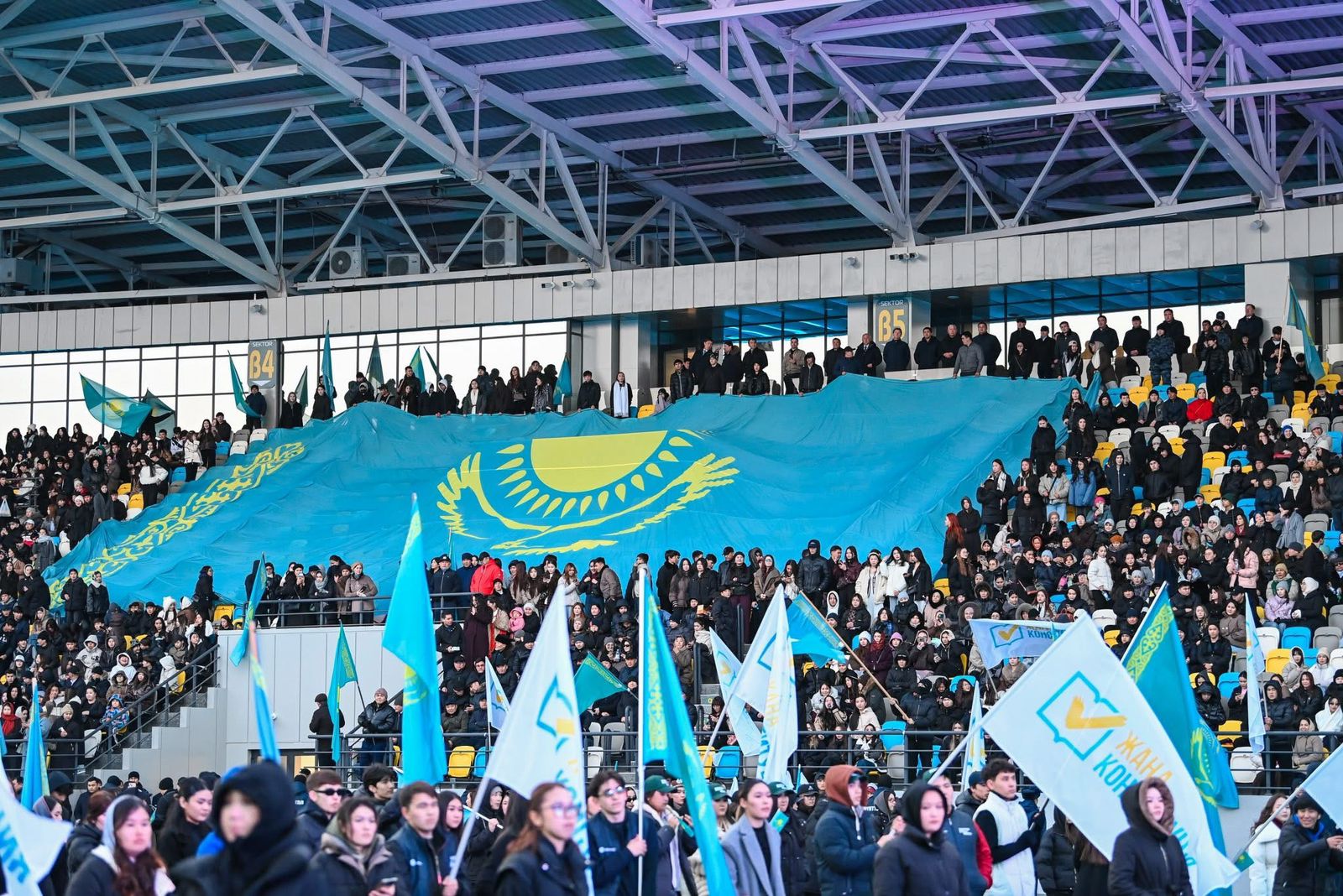 "Қайсар арена" стадионында Оpen Аir форматындағы шара өтті 