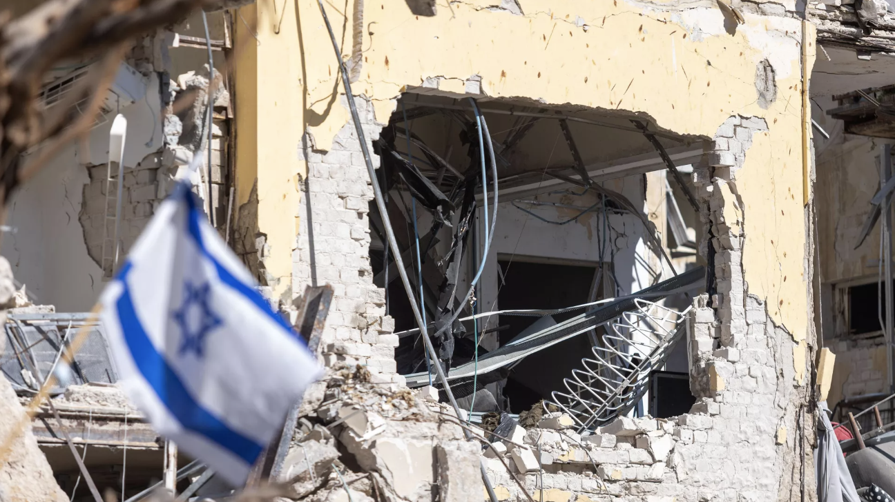 Иран Лариджанидің қаза табуына байланысты Израильге шабуыл жасады