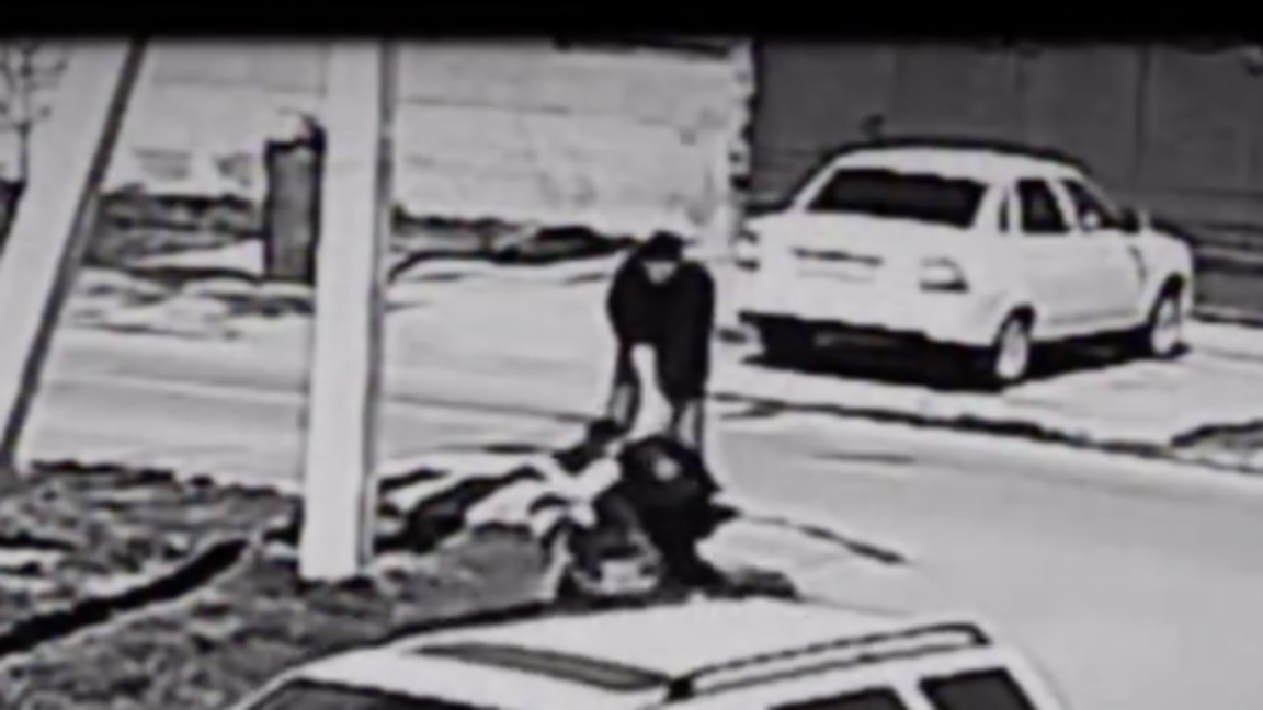 Шымкентте жасөспірім 5-сынып оқушысын көшеде ұрып-соққан