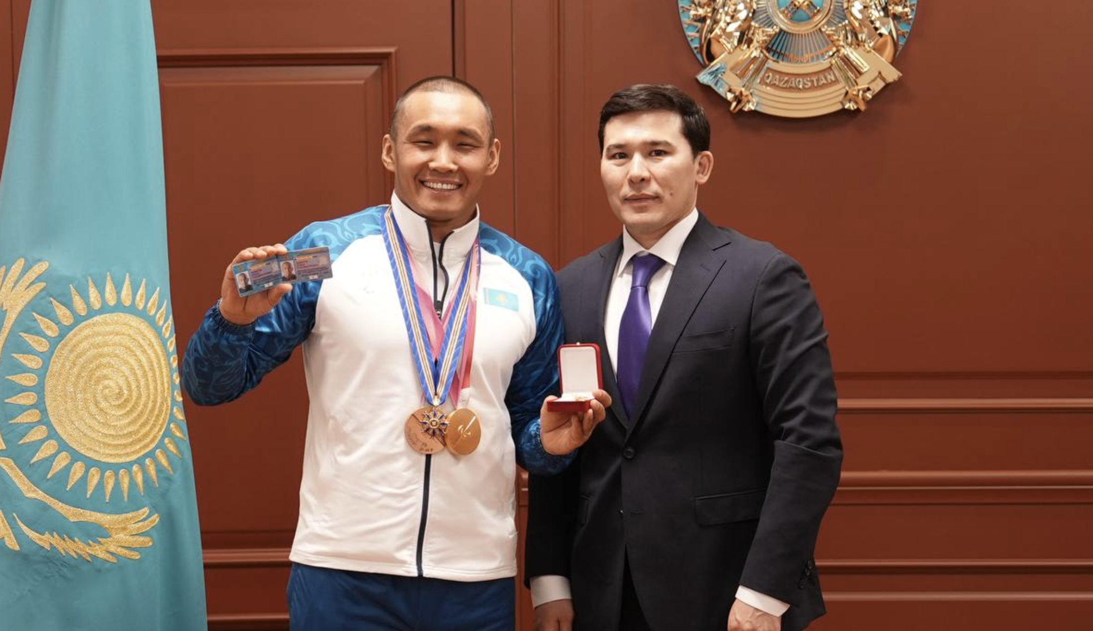 Паралимпиада чемпионы Ербол Хамитовқа "Қазақстанның еңбек сіңірген спорт шебері" атағы берілді