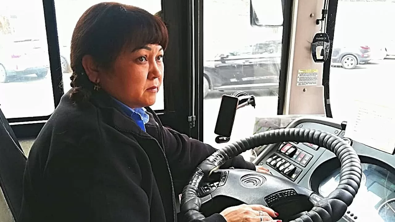 Перемена мест: история кондуктора, ставшего единственной женщиной &ndash; водителем автобуса