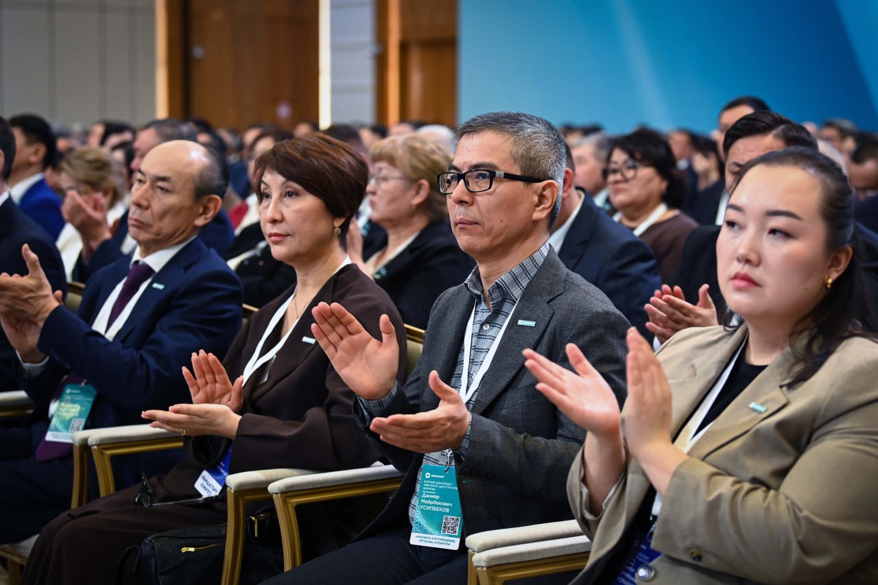 Мәслихат депутаттары халық пен билік арасындағы көпір болуға тиіс &ndash; Президент