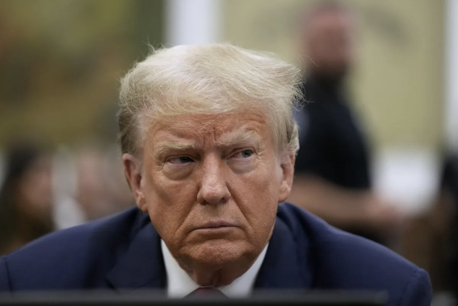 Трамп Иран мұнайына көз тігіп отыр