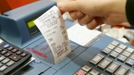 Оставленным на кассе чеком могут воспользоваться не только мошенники 