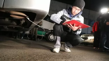 В Алматы выявили сотни автобусов со значительным превышением выбросов