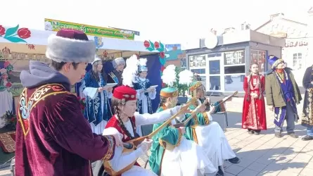 Digital-юрта, трактор в тюбетейке и аударыспак роботов: чем удивили костанайцев на Наурыз