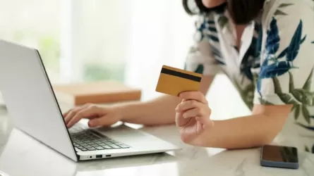 Как мошенники используют фейковые скидки и доставку для кражи денег