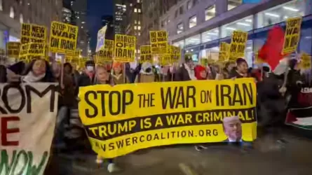 Нью-Йорк против войны с Ираном 