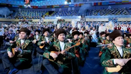 Кюй &laquo;Шернияз&raquo; и песня &laquo;Наурыз&raquo; прозвучали в исполнении 5 тысяч музыкантов в Астане 