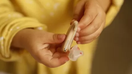 Почему нельзя упускать снижение слуха у детей 